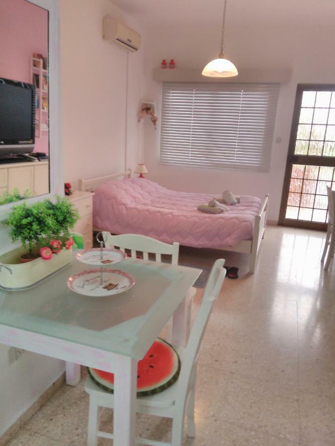 Paphos Yiota'S Cute Studio מראה חיצוני תמונה